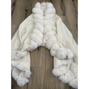 NEW La Fiorentina Ivory Poncho Shawl Wool Faux Fur Trimmed Scarf Wrap O/S $445